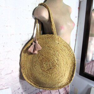 BOHO SWEET BEE & WILLOW WOVEN BAG + PINK TASSELS